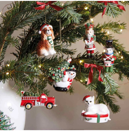 Christmas Tree Snowman Carrying Tree Ornament 