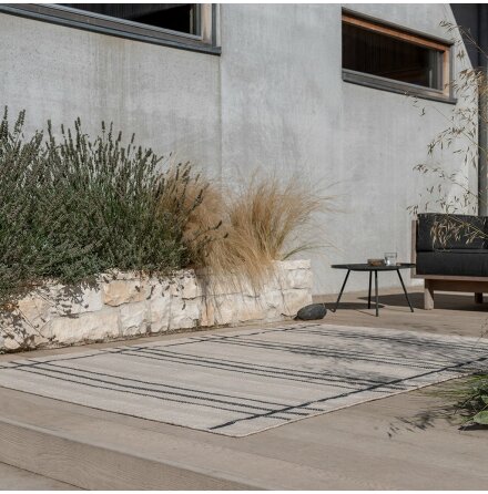 Zona Charcoal Line In/Outdoor